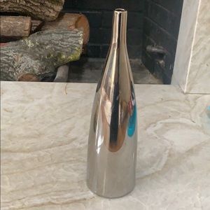 Home decor - metal single stem vase
